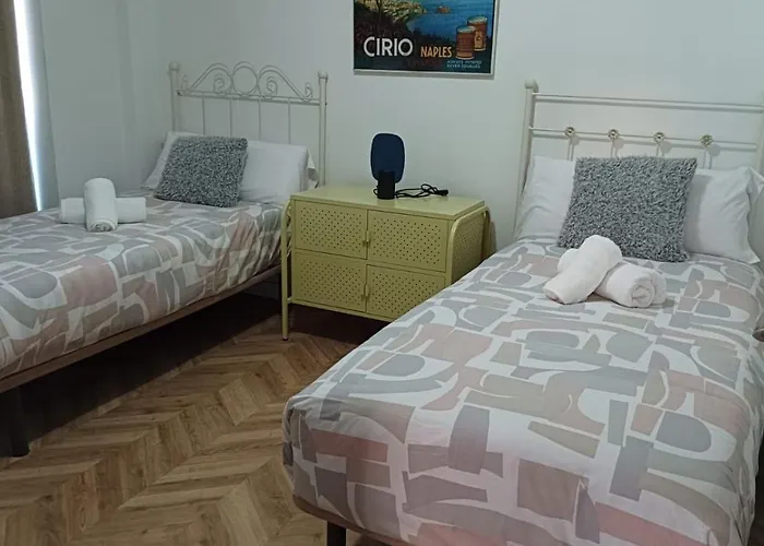 Centro Linares Santiago Pondos